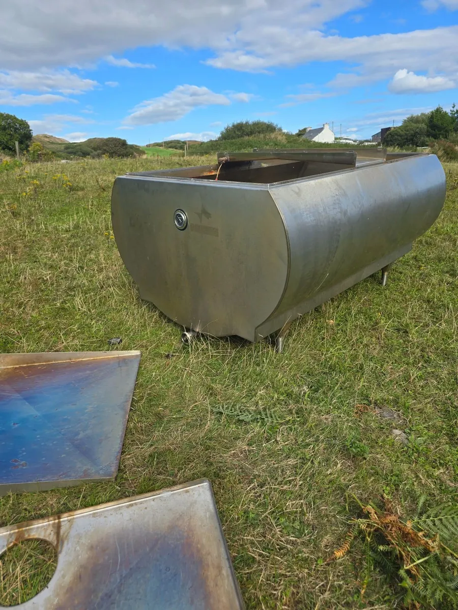 Water tank - Image 2