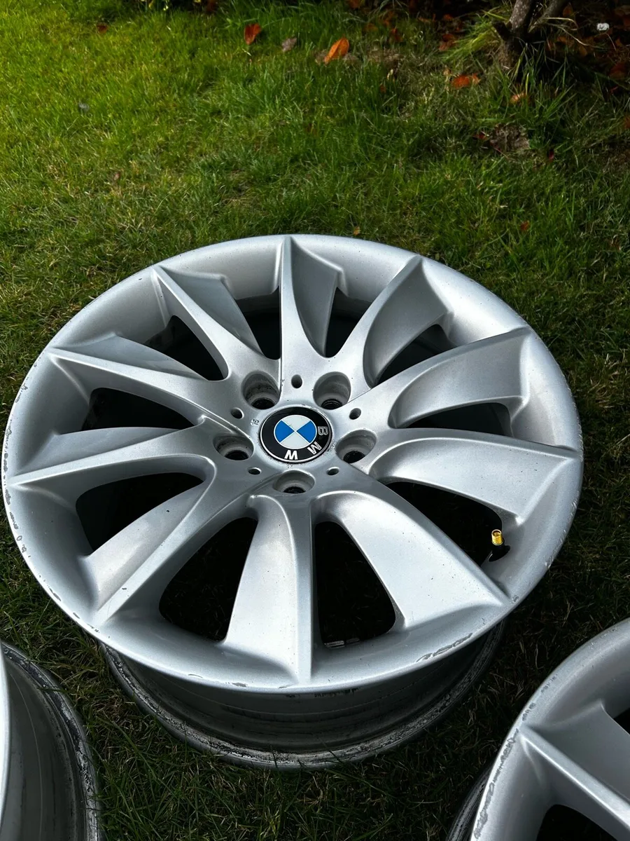 Genuine BMW Alloys 18” - Image 1