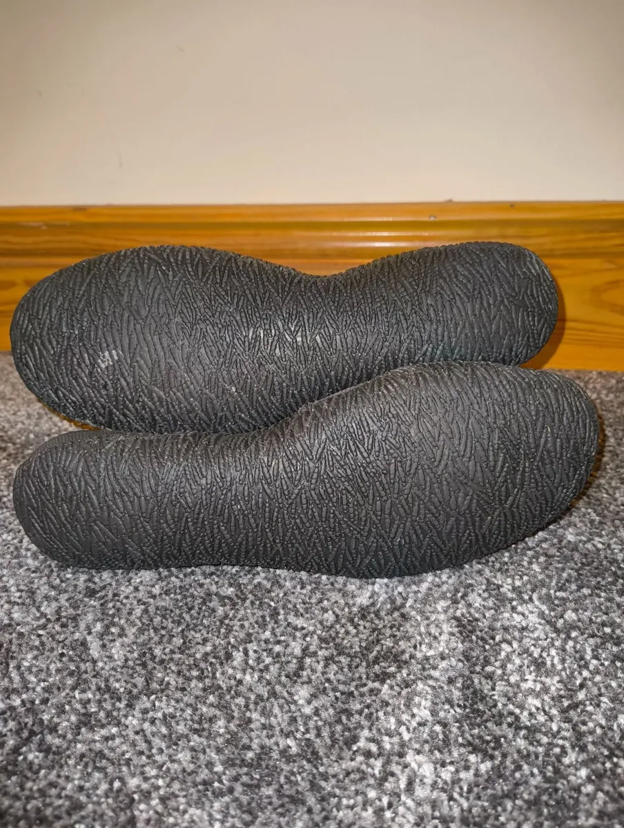 Alder zipped Wetsuit boots and gloves - Image 4