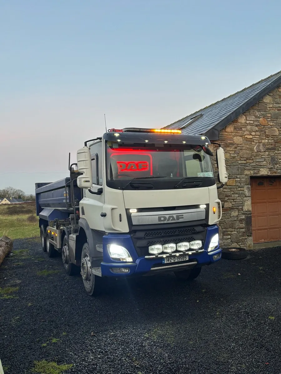 DAF CF85 8x4 Grab truck - Image 4