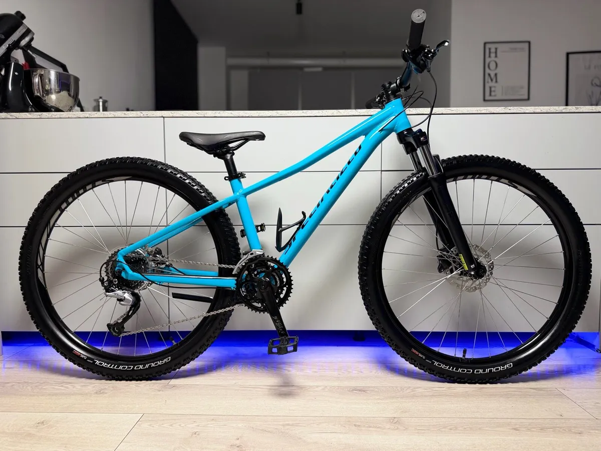 Specialized Pitch Hardtail Bike (Like New) - Image 1