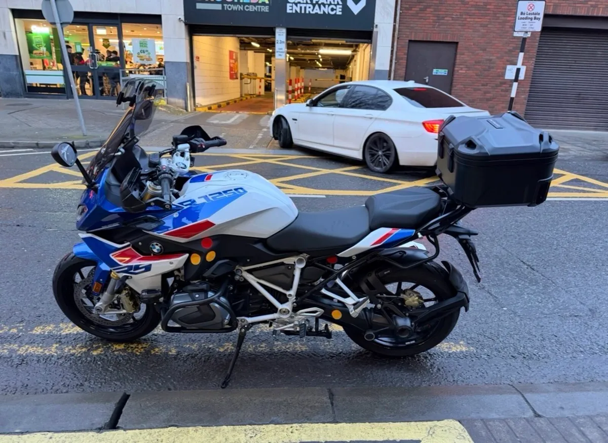 2024 BMW R1250RS Fully Kitted - Image 3