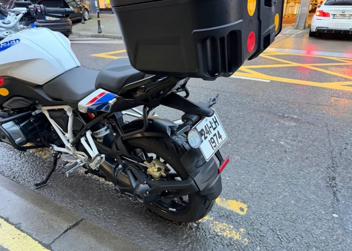 2024 BMW R1250RS Fully Kitted - Image 4