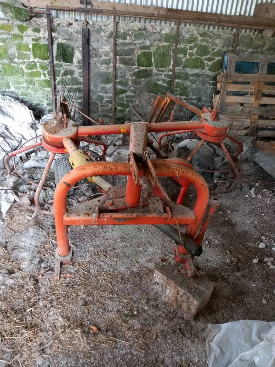 Hay Turner - Image 1
