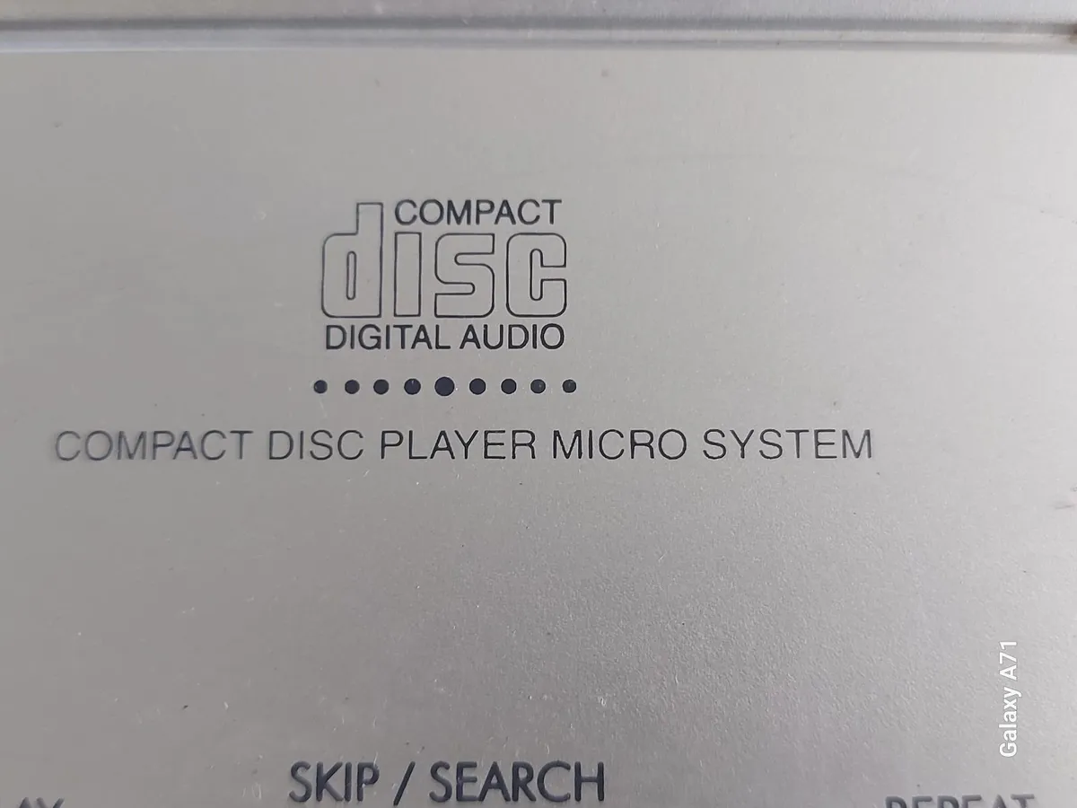 BUSH DESKTOP Stereo HiFi System, Model LSD32-T - Image 3