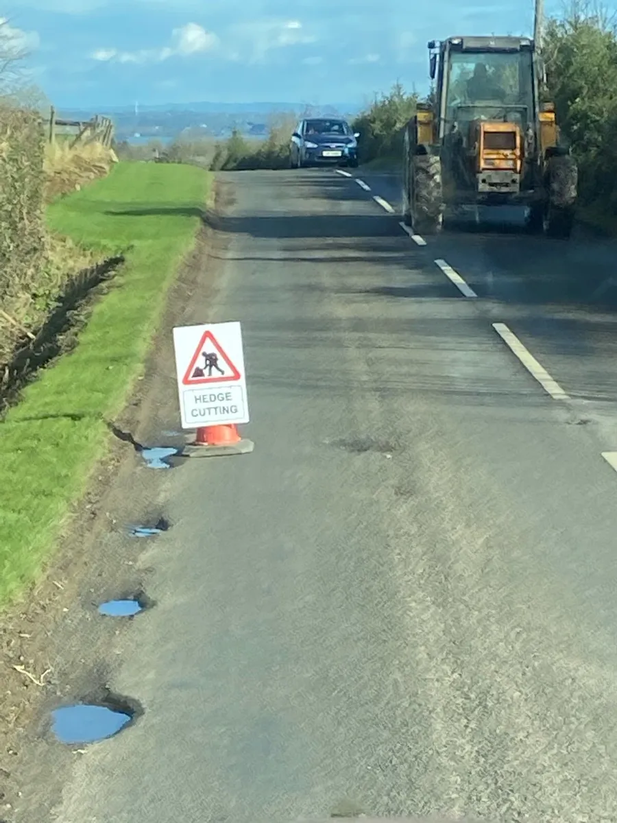 Signs - Image 3