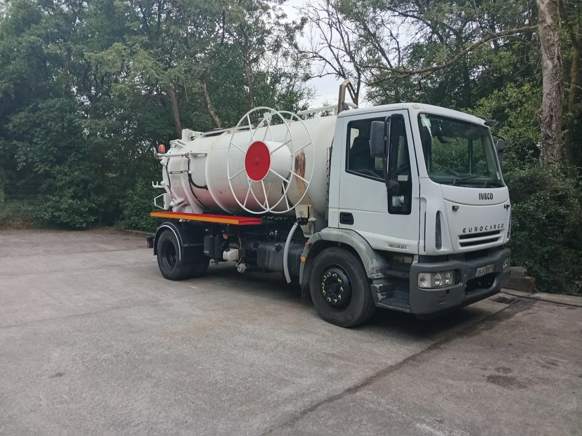 drain jetter/vacuum truck - Image 3