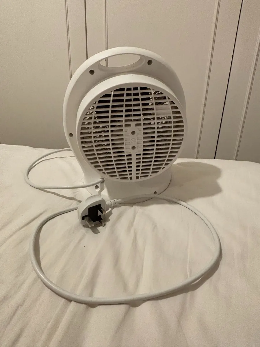 Warmlite Thermo Fan Heater with 2 Heat Settings - Image 2