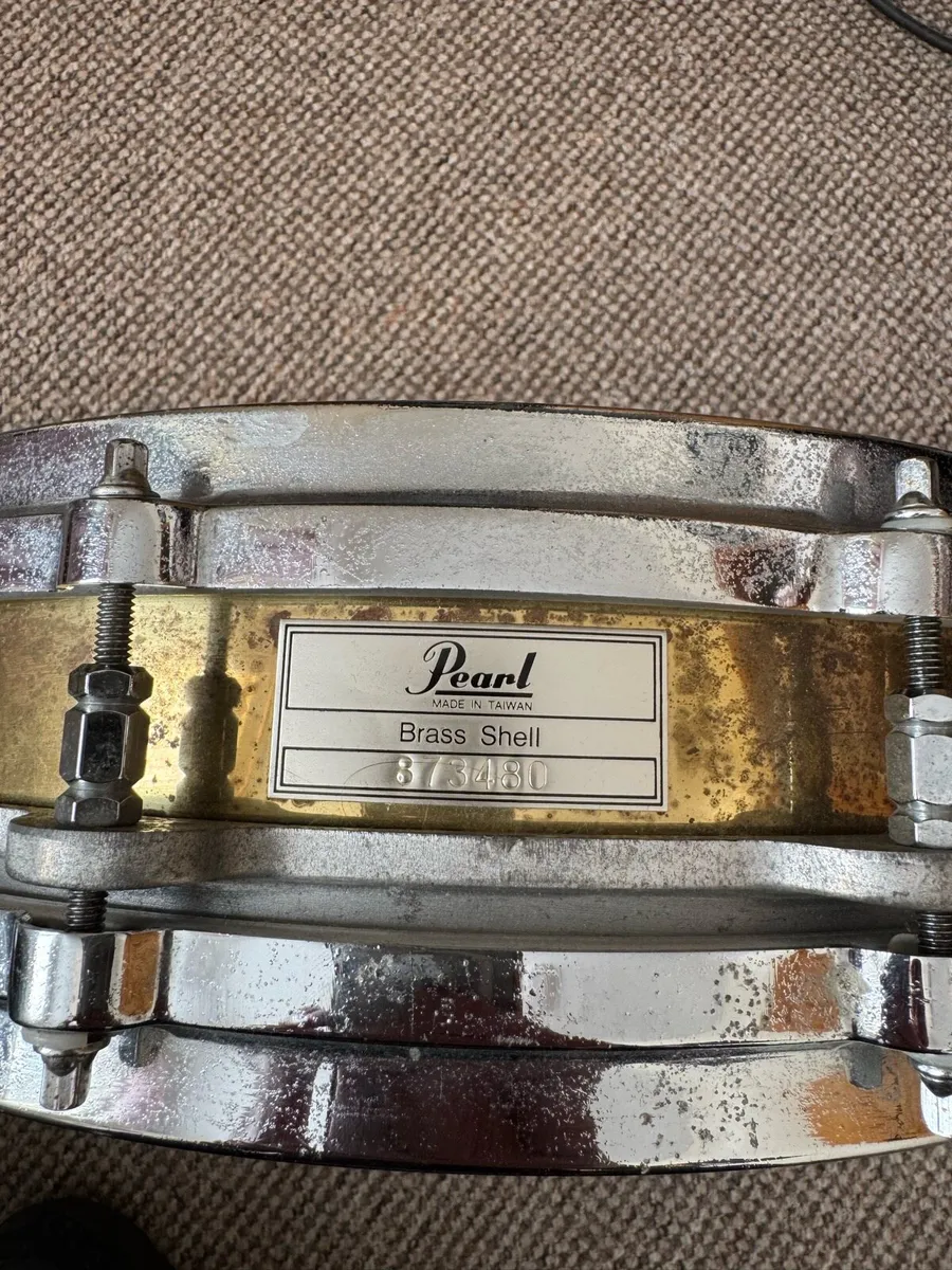 Pearl F/F Brass piccolo Snare - Image 4