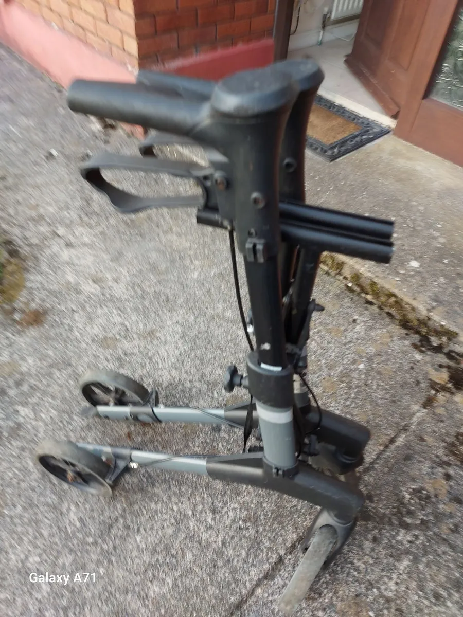 ROLLATOR ANS-18-122-90087, supports up to 150KG - Image 4