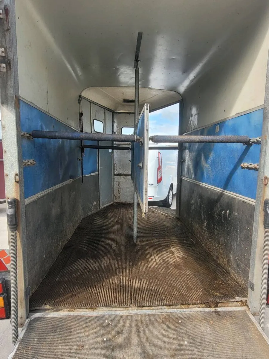 Ifor Williams horse box 5,10 aluminium floor - Image 4