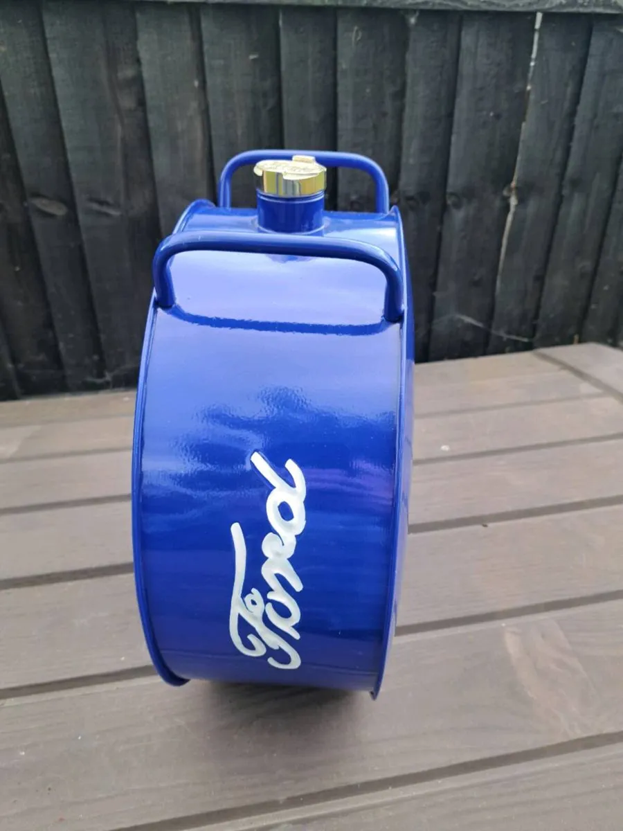 Ford  oil can - Image 2