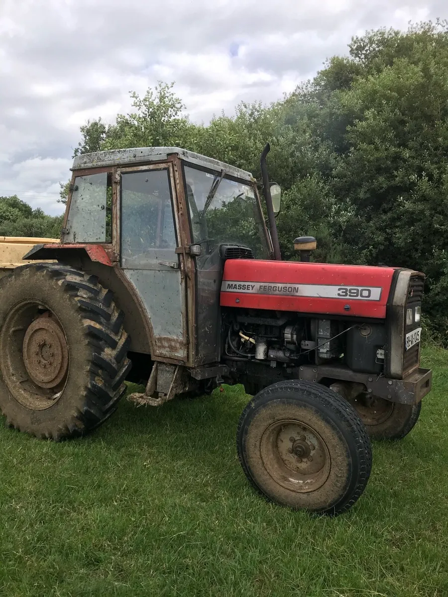 Tractor massy Ferguson 390 - Image 1