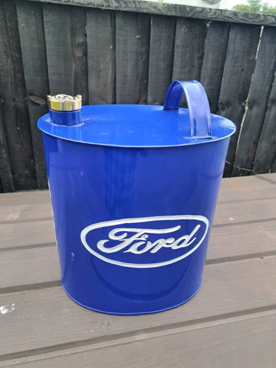 Ford  oil  can - Image 1