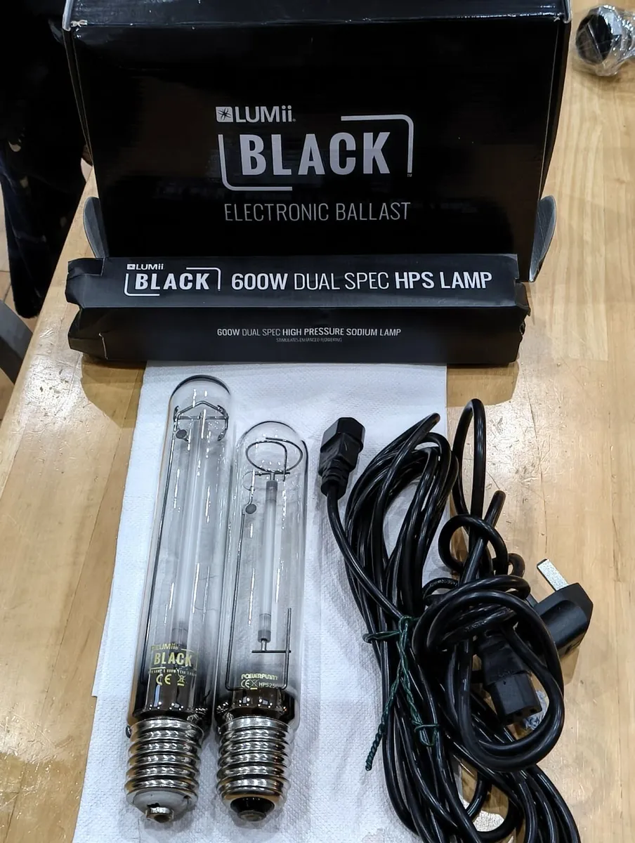 Lumii 600w Ballast & 2 HPS Bulb's - Image 1