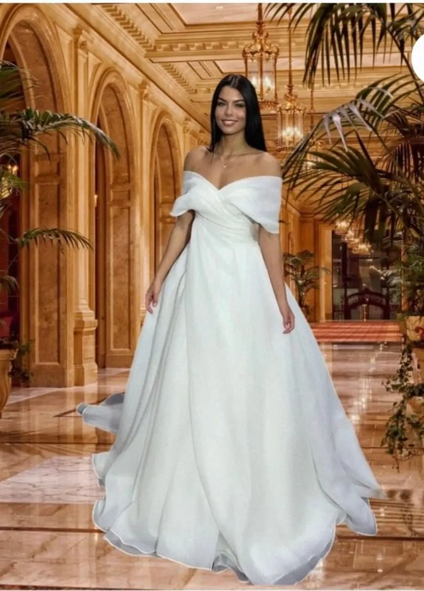 Wedding dress