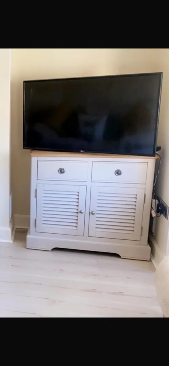Tv stand - Image 1