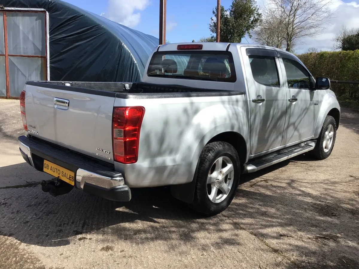 Isuzu Dmax - Image 3