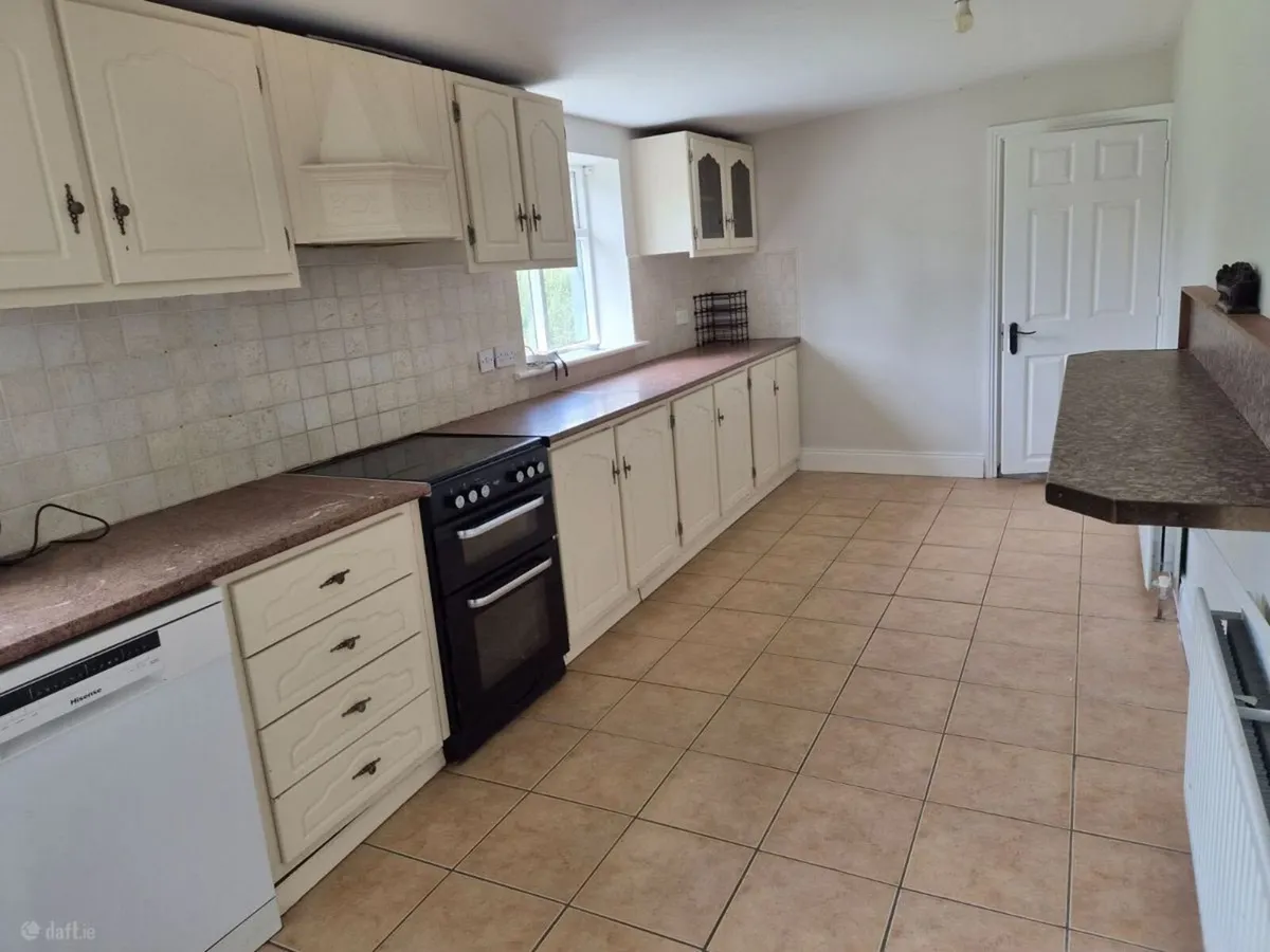 Cottage For Sale - Image 2