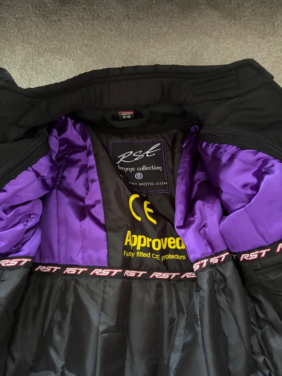 Female motorbike clothing - Image 2