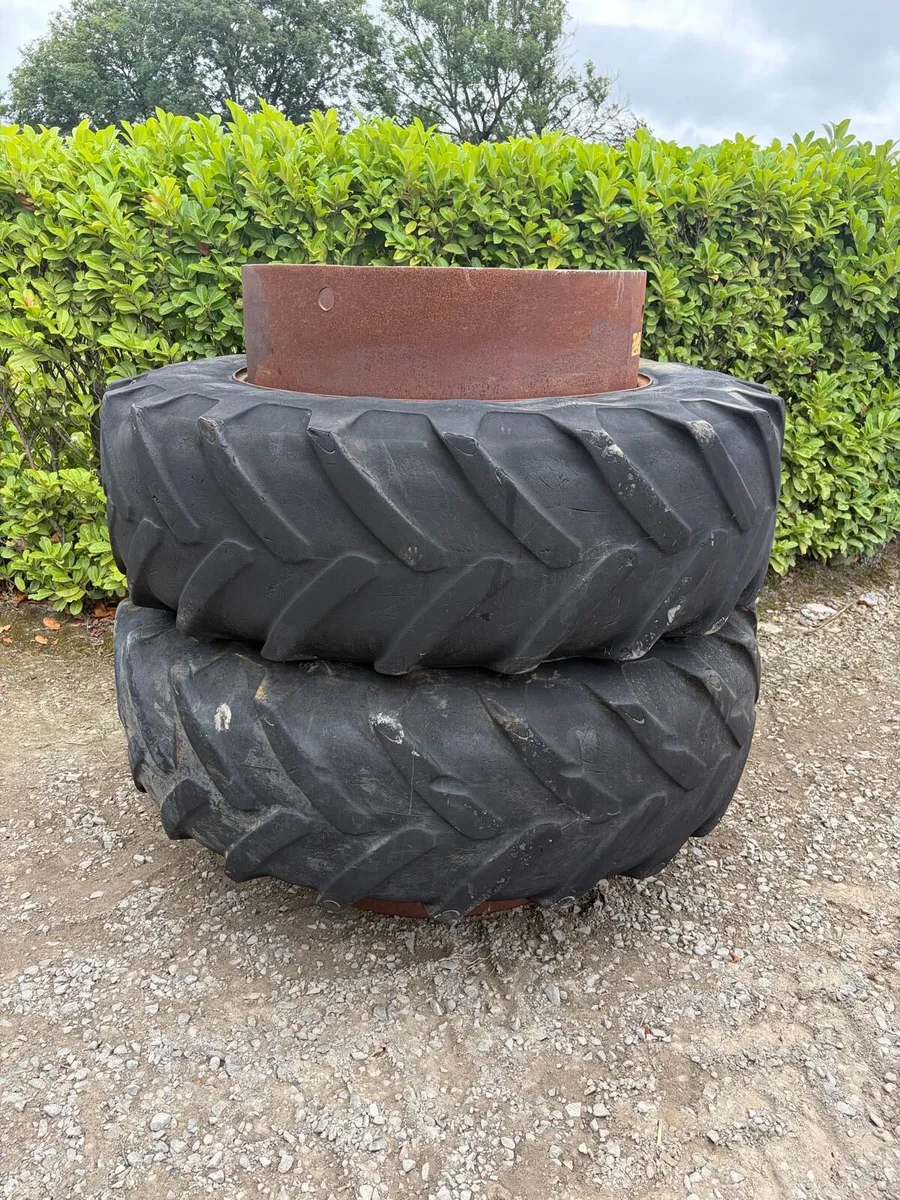 Stocks duals 18.4r38 - Image 1