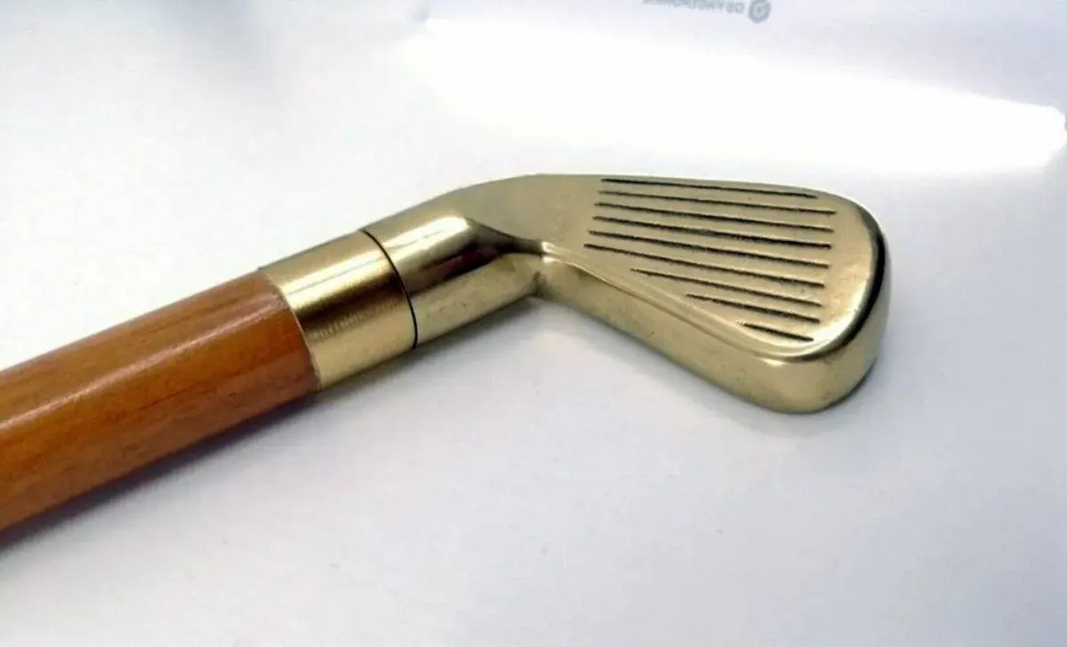 Vintage Golf Club Walking Stick with Hidden Flask - Image 4