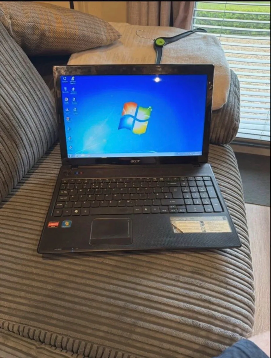 Acer Aspire 5552 Parts - Image 1