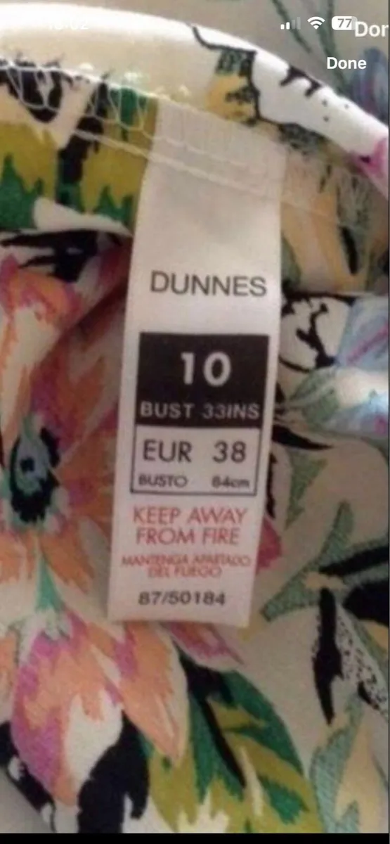 Ladies top size 10 €3 - Image 4
