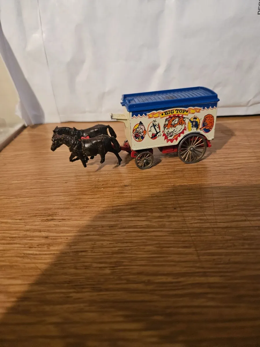 Corgi Lledo Circus Trailer - Image 1