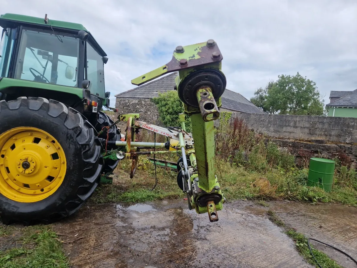 Class 870 tedder - Image 2