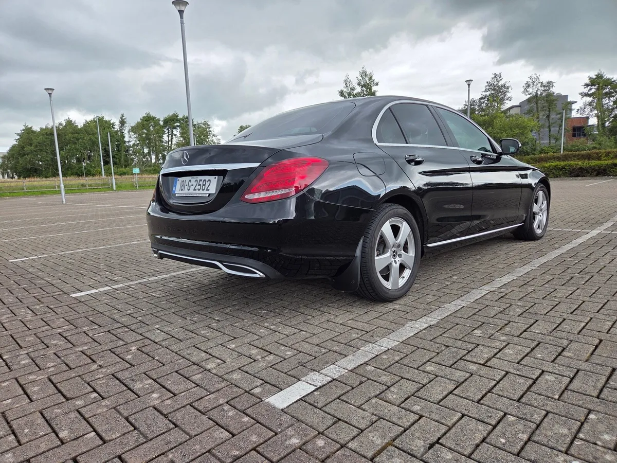 Sports Mercedes Benz c200d jet black 2018 - Image 2