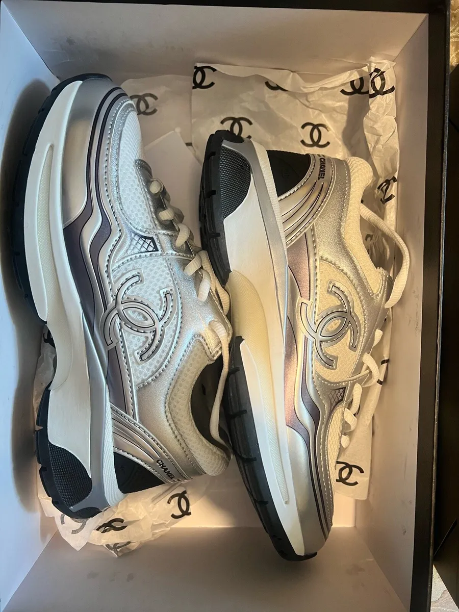 Shoes - Image 3