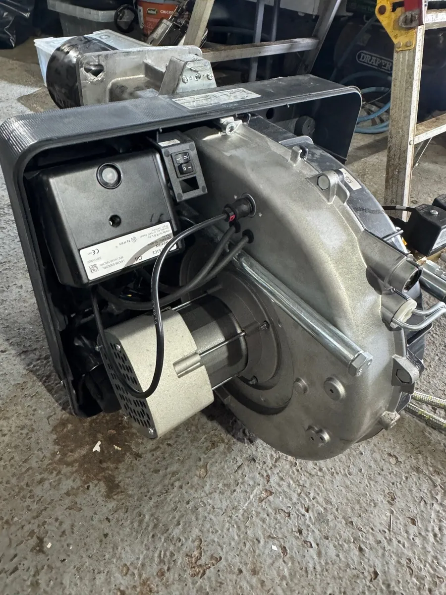 Riello Commercial Oil Two Stage Burners - Image 4