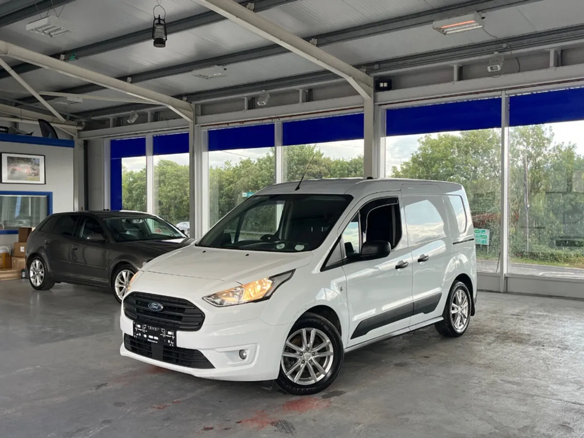 Ford Transit Connect MCA TREND SWB 1.5 100P 100PS - Image 1
