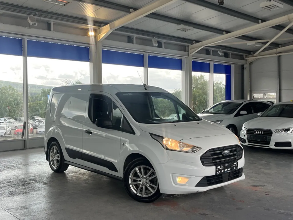 Ford Transit Connect MCA TREND SWB 1.5 100P 100PS - Image 3