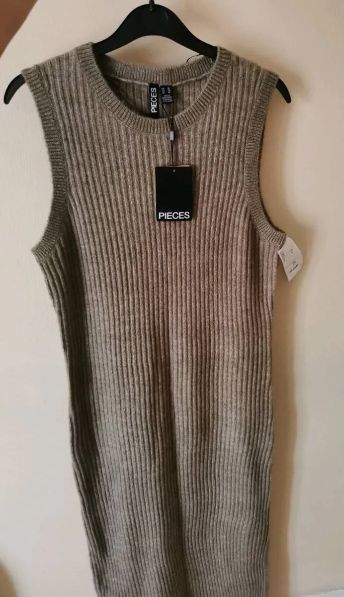Long sleeveless autumn winter Dress - Image 1
