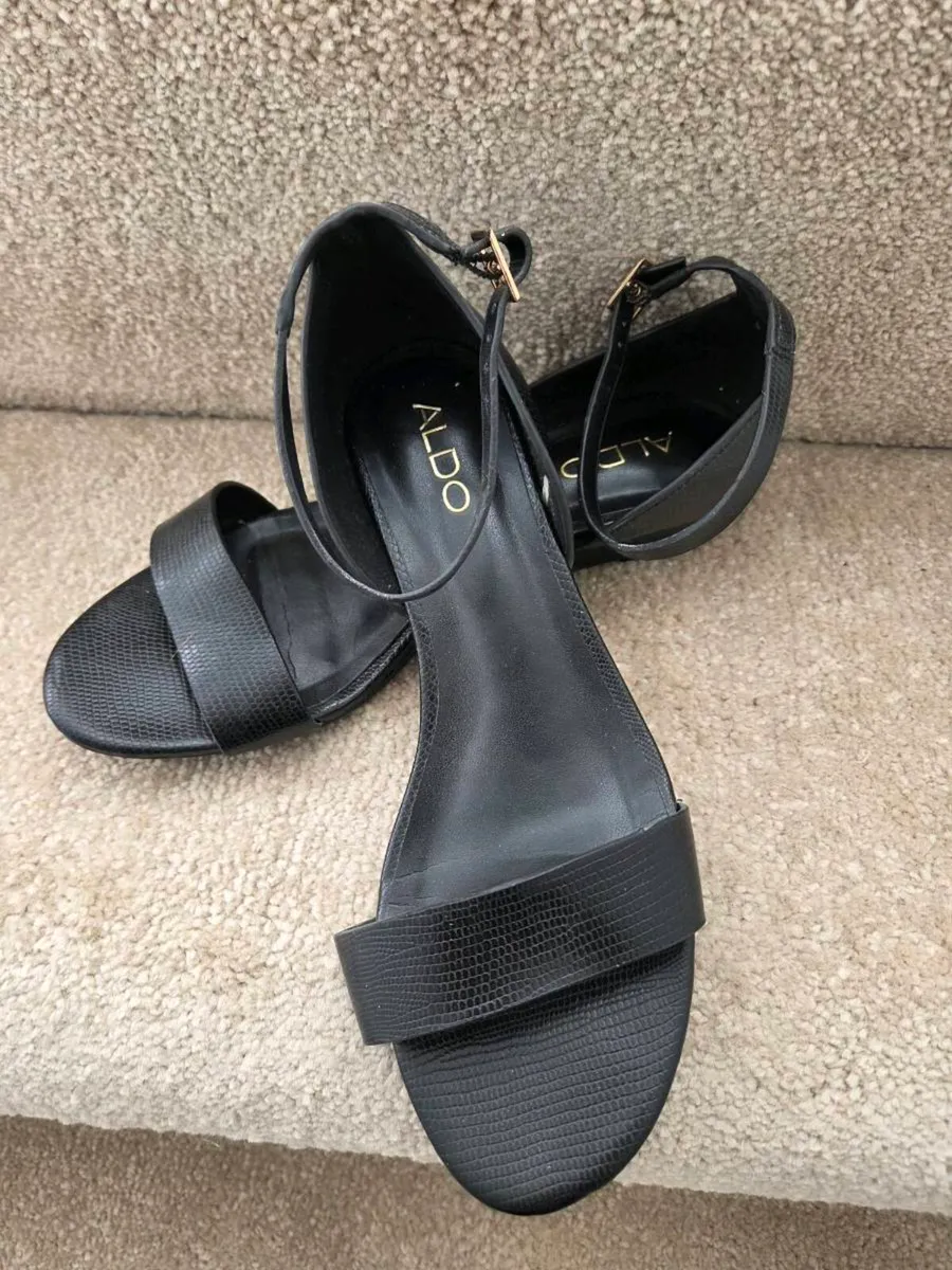 Sandals - Image 2
