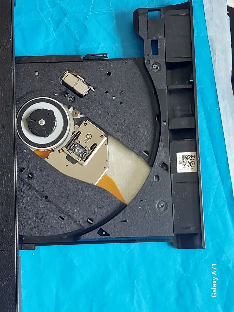 Lenovo Ideapad Laptop Model 110-15IBR, 4GB, 900GB - Image 4