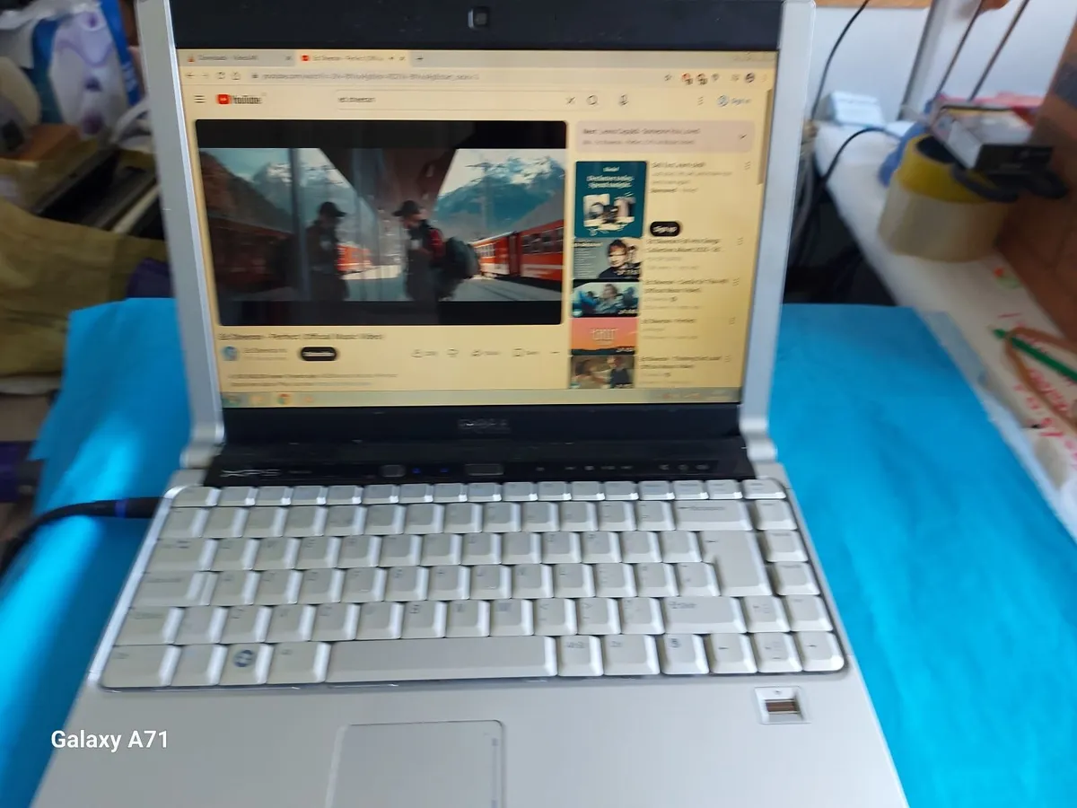 DELL Laptop XPS M1330, Windows 7, 4GB Ram, 300GB - Image 1