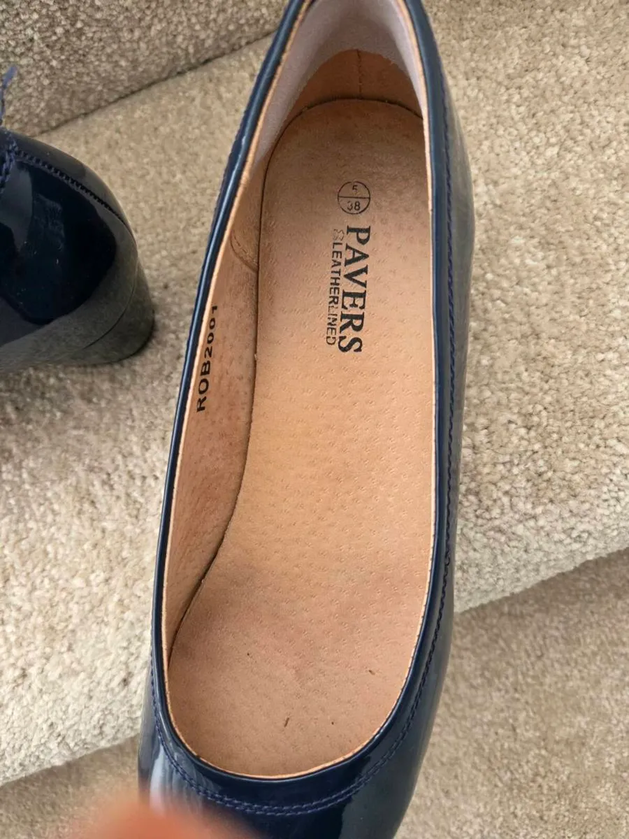 Shoes - Image 4