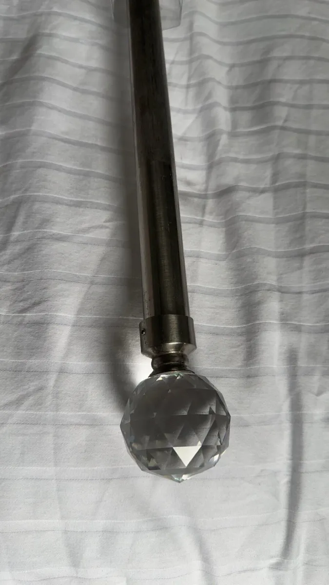 Curtain pole for eyelet curtains - Image 1