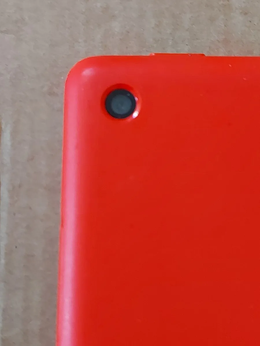 Amazon Fire Tablet HD 8 (8th Gen) 16GB, Red - Image 4