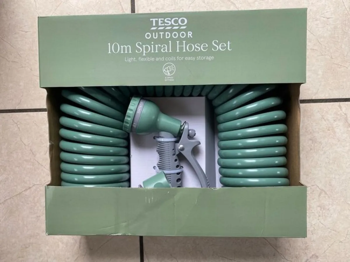 NEW 10M Spiral Water Hose Pipe Set with Spray Gun - Image 1
