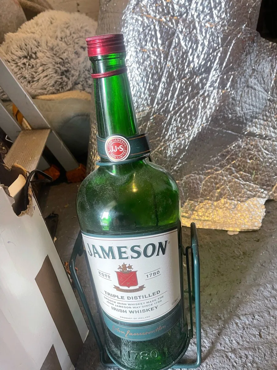 Jameson Whiskey 4.5 litre with pouring cradle - Image 2