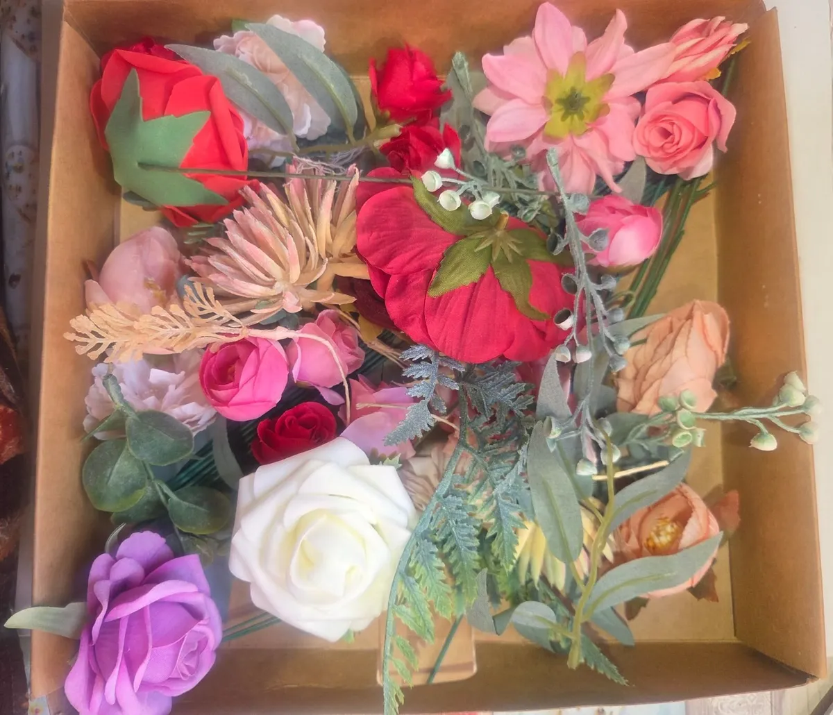 Artificial flowers - Image 2