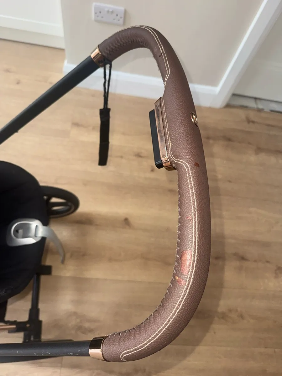 Cybex pram bundle - Image 4