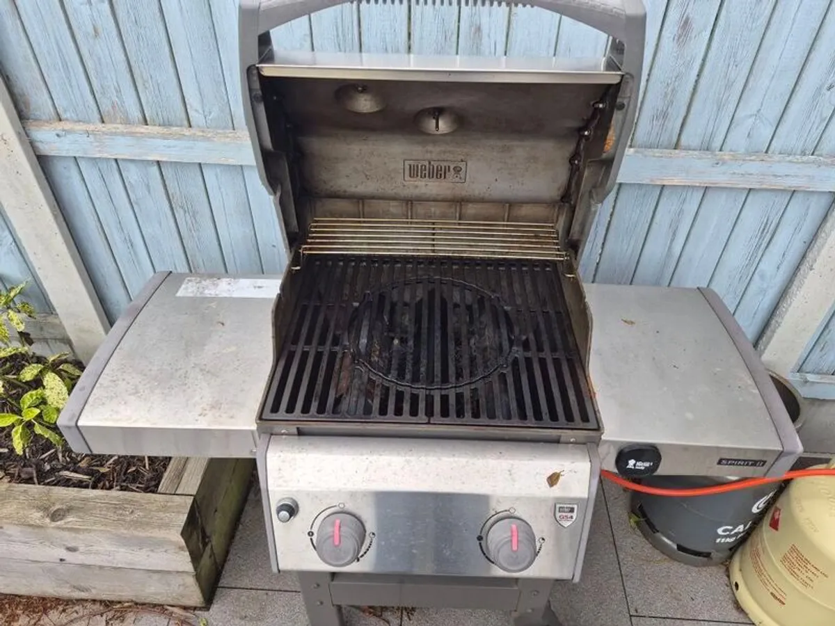 Weber Spirit II 3-Burner BBQ - Image 3