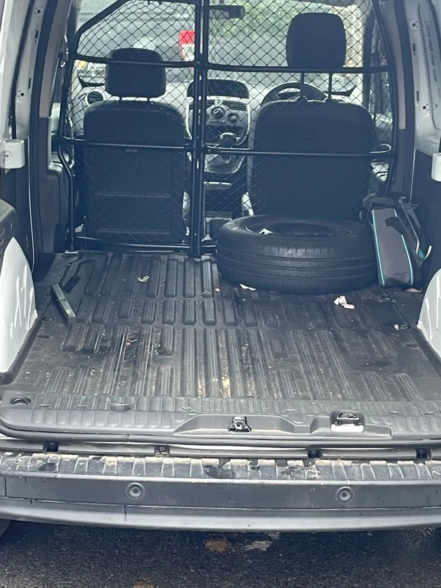 Renault Kangoo 2021 - Image 2