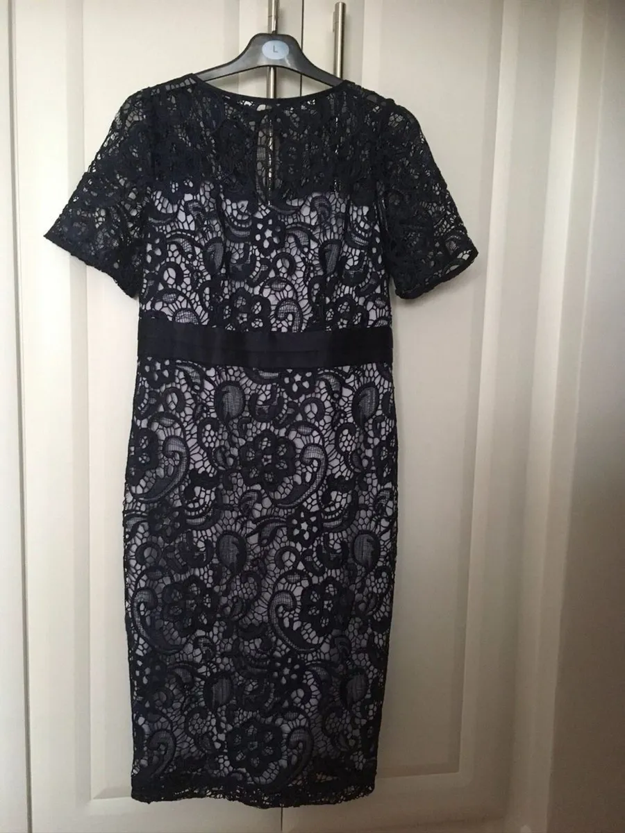 New Berkertex Lace Dress, Size 12, Fully Lined - Image 4