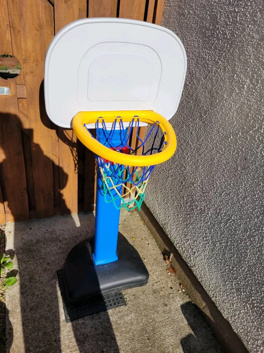 Kids Basketball Stand - Image 1